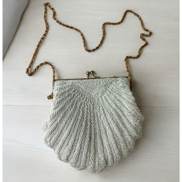 Walborg Handbags - Vintage Walborg Mini Beaded Satin Clamshell Gatsby Purse Gold Color Chain Strap